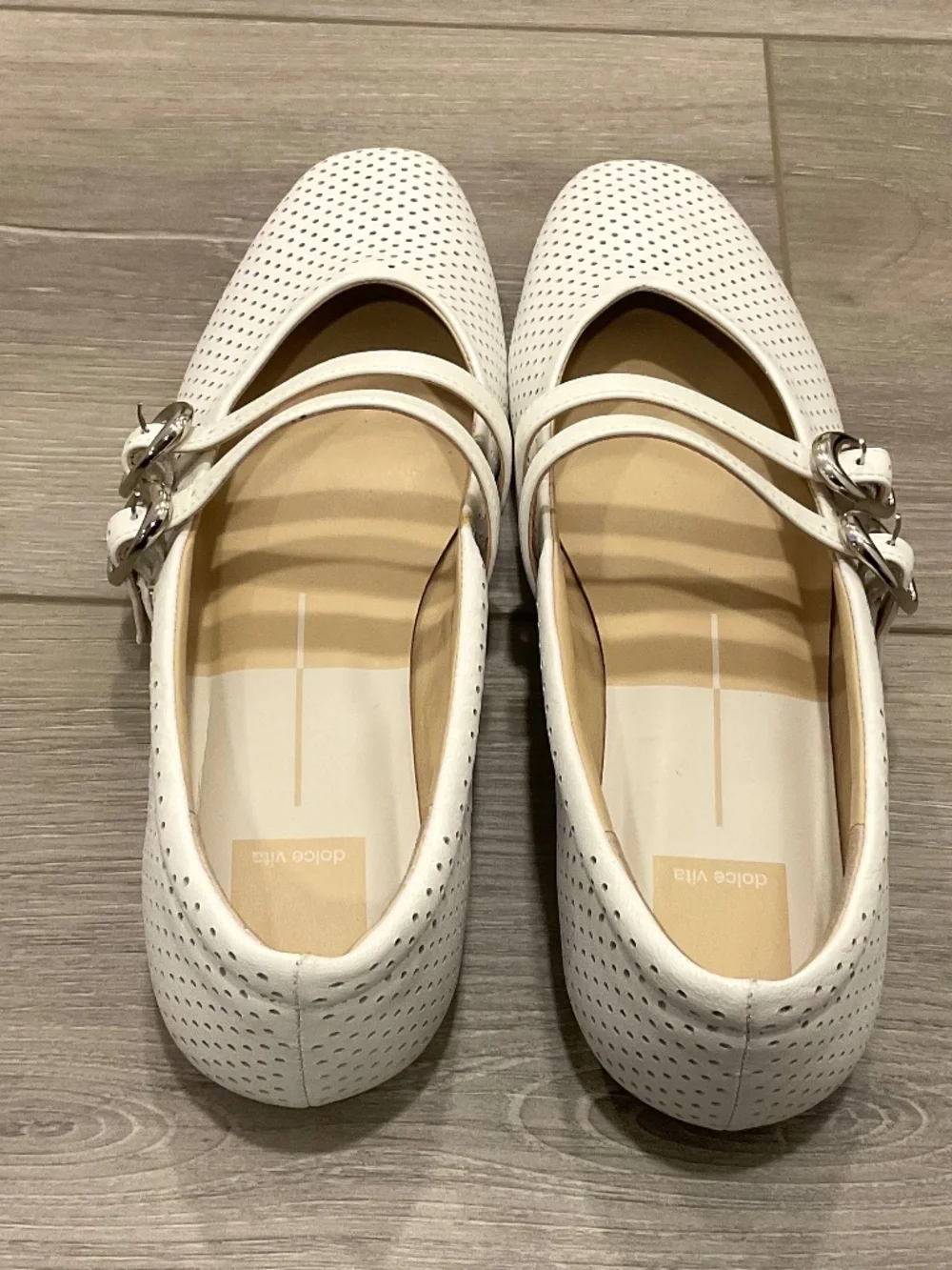 DOLCE VITA Baylee Double Strap Mary Jane Perforated  in Bone LIKE NEW Size 9.5